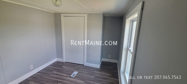 Building Photo - 98 Park Dr