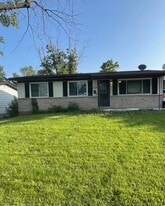 Building Photo - 214 Coburg Dr