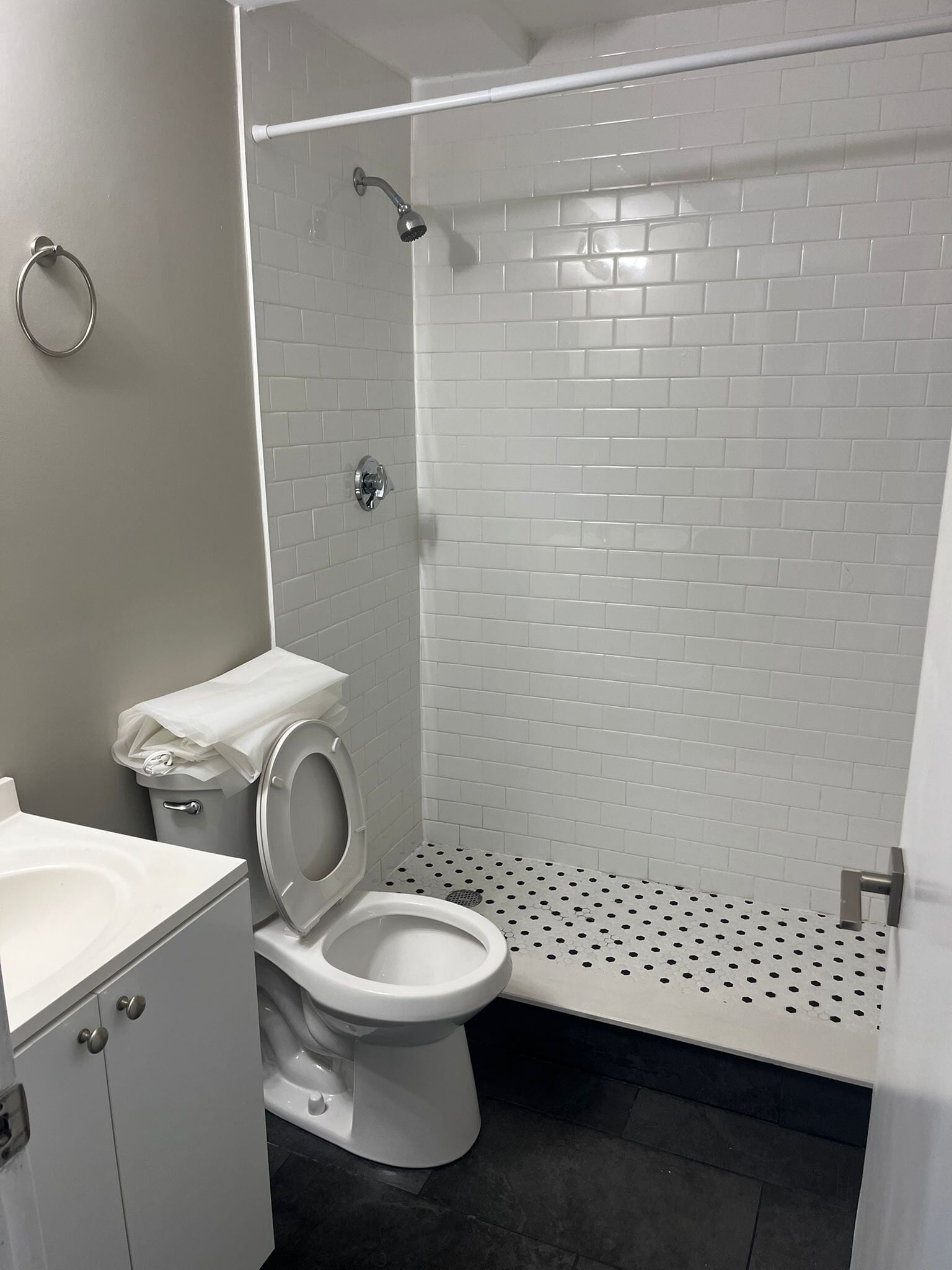 Building Photo - 226 Parker Hill Ave