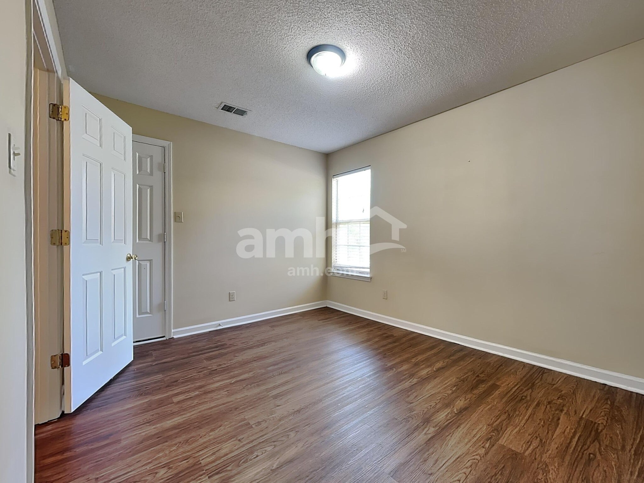 Building Photo - 5802 Eagleston Dr