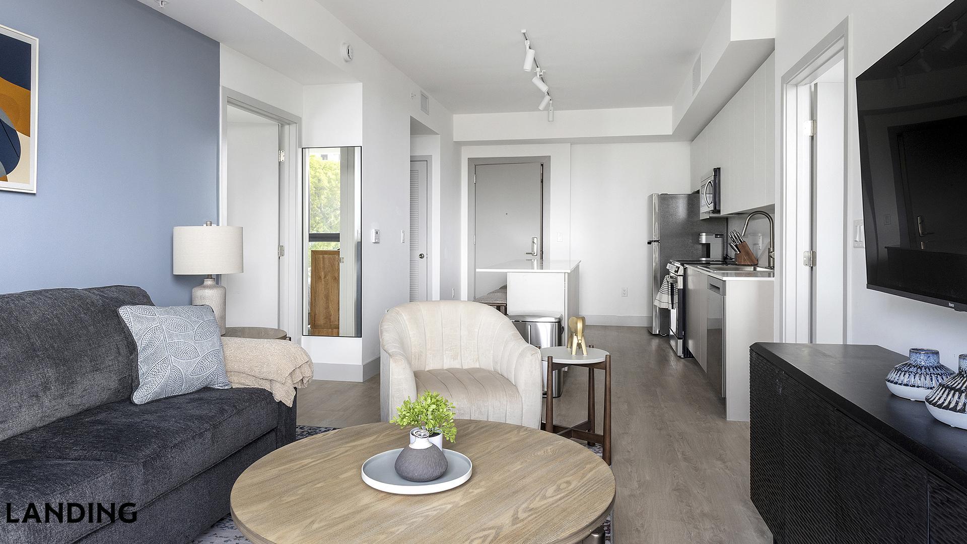 Building Photo - 1155 NE 126th St