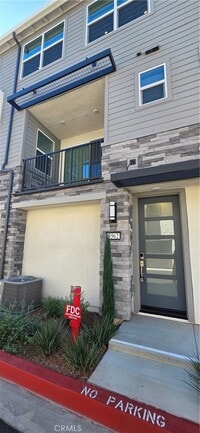 Building Photo - 3562 Indigo Privado