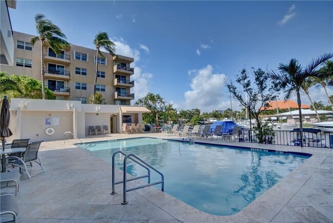Building Photo - 1401 S Ocean Blvd