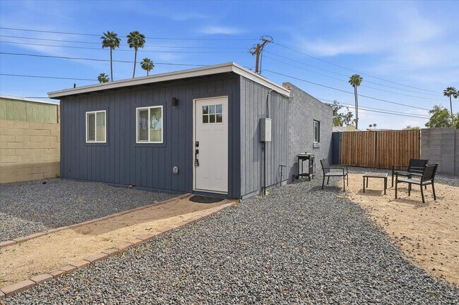 Building Photo - 1548 N Upland Cir