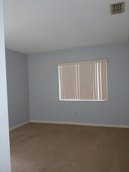 Building Photo - 63 Douglas St