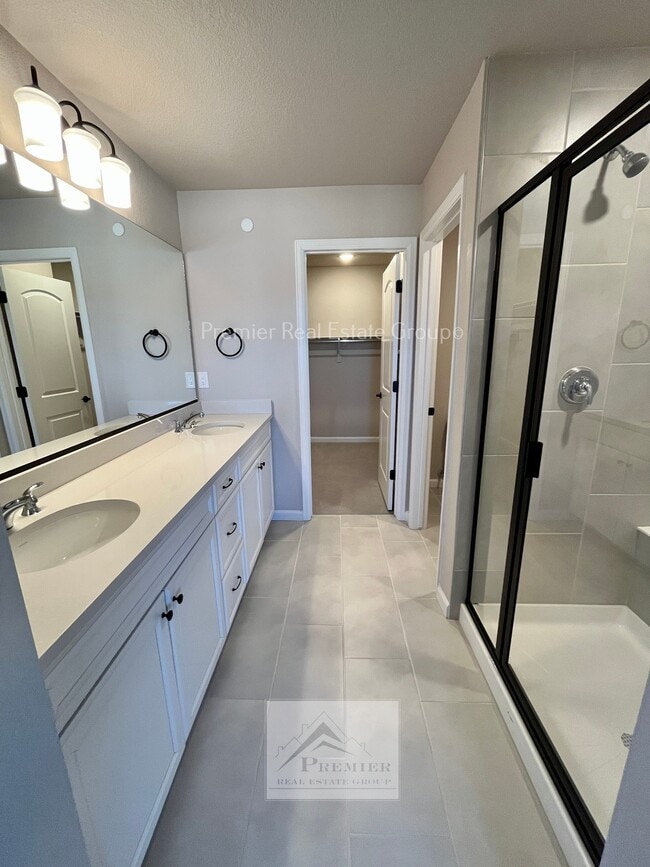 Building Photo - 1545 Spring Water Point