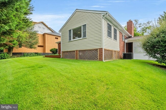 Building Photo - 6207 Kirby Rd