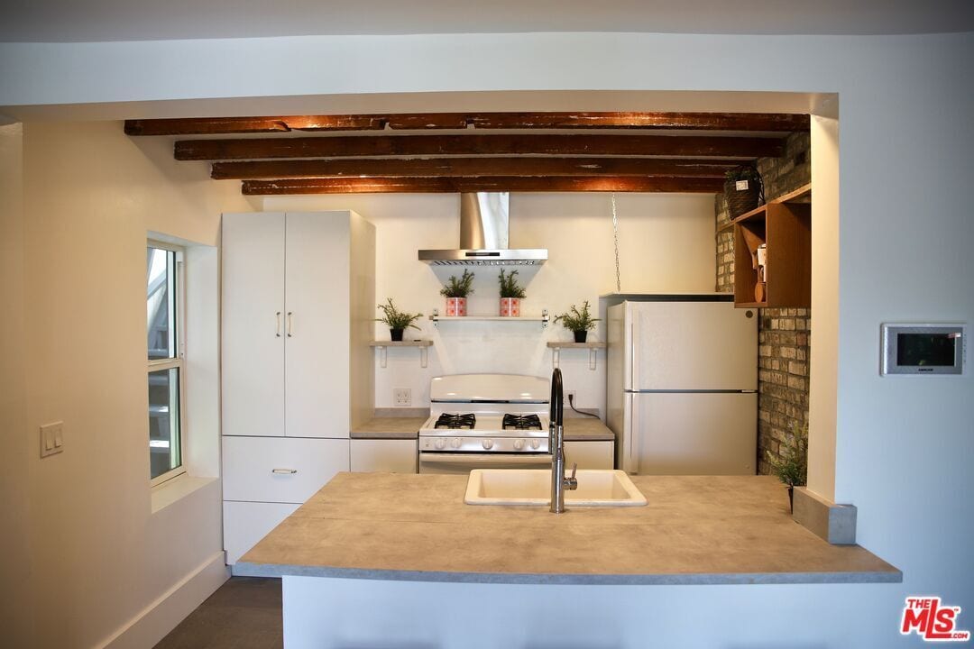 Building Photo - 1765 Griffith Park Blvd