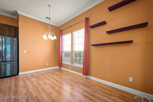 Building Photo - 1028 Meadow View Ln