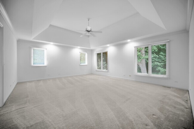 Building Photo - 36W244 Fieldcrest Dr