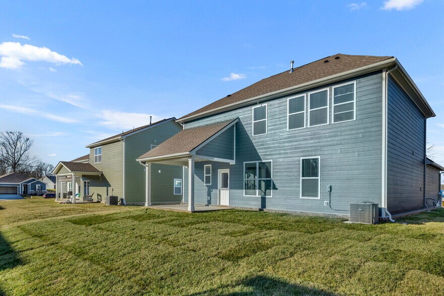 Building Photo - 361 Euclid Dr