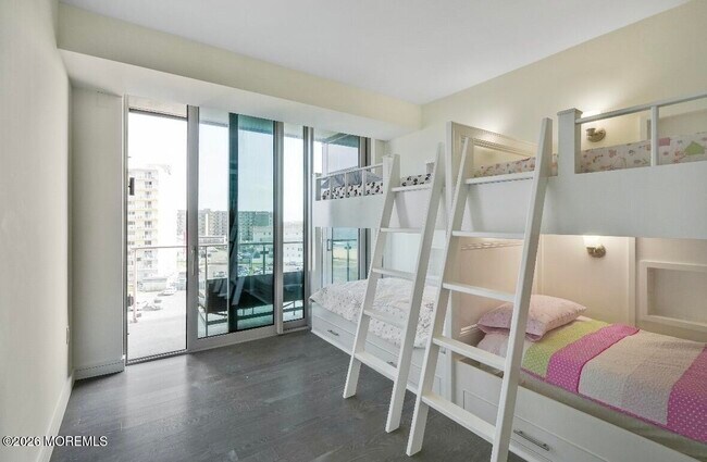 Building Photo - 15 Morris Ave