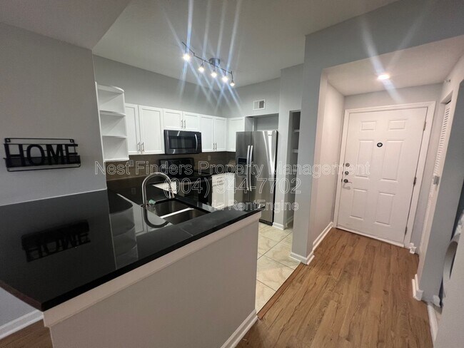 Building Photo - 10435 MidTown Parkway