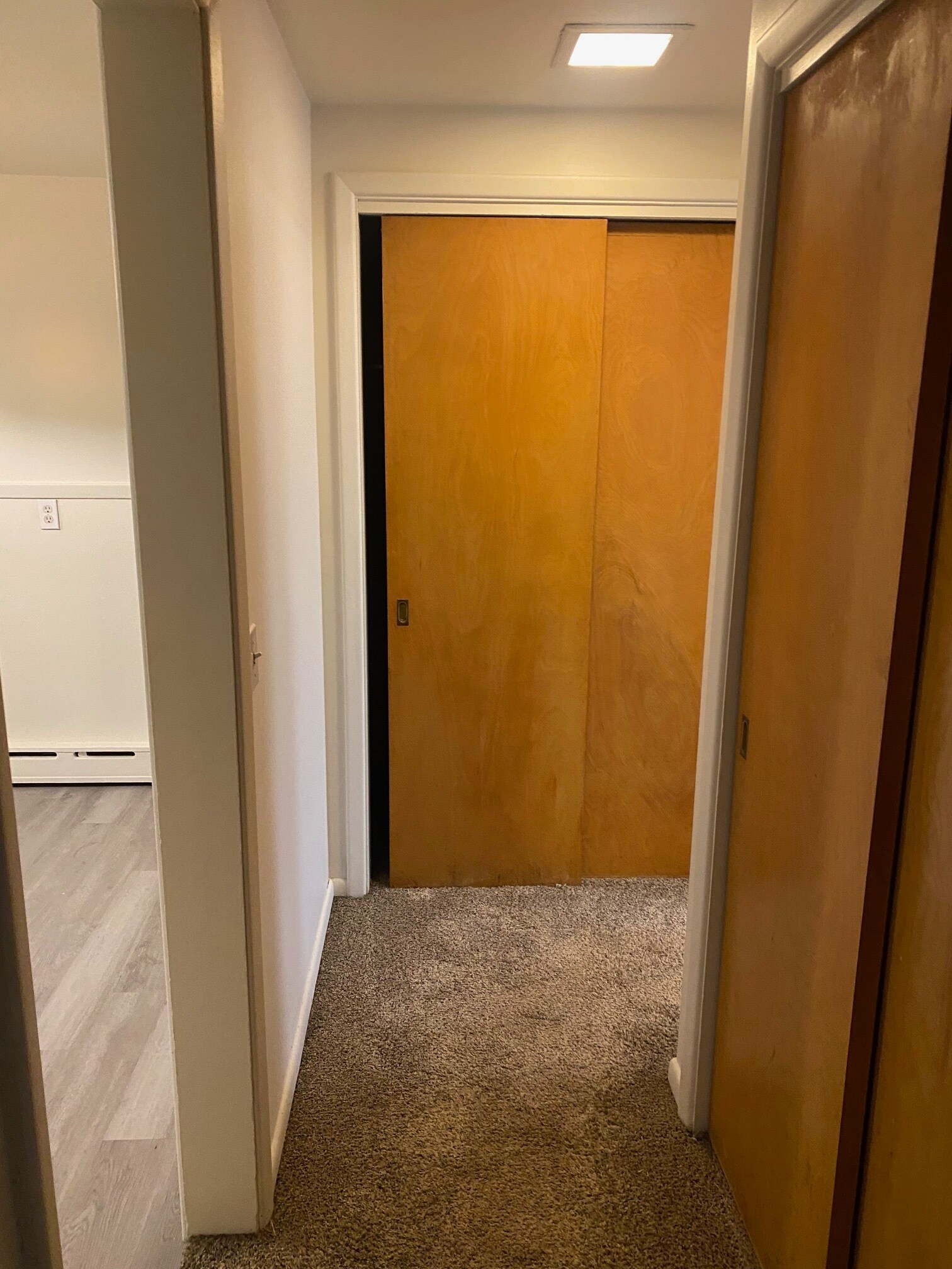 Building Photo - 636 Kenmore Ave