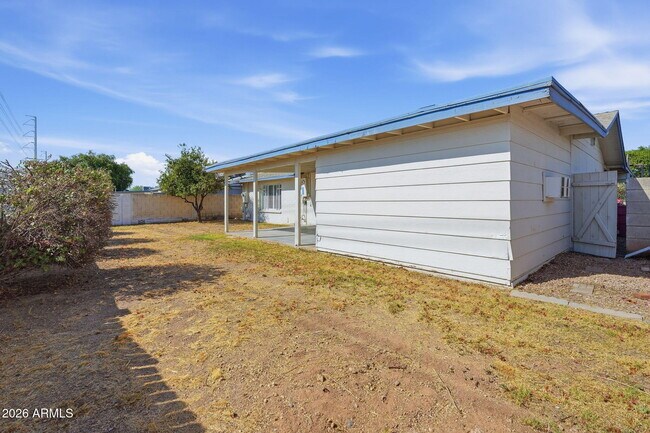 Building Photo - 2401 N 66th St