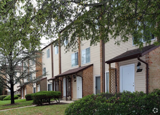 Building Photo - Parklane Apartments