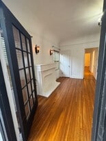 Building Photo - 432 N Norton Ave