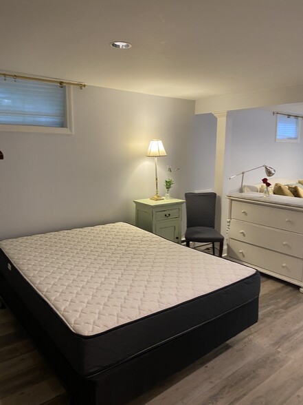 Bedroom - 76 Golden Hill St