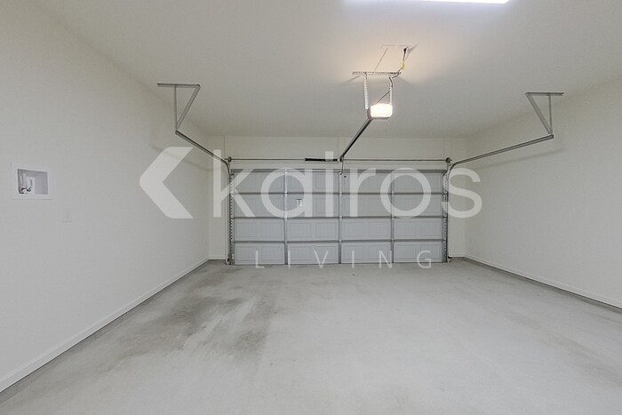Building Photo - 104 Rainfall Ln