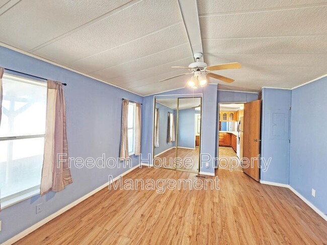 Building Photo - 80 Stanley Dr