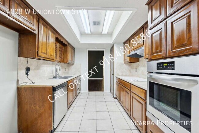 Building Photo - 4828 W Uniontown St