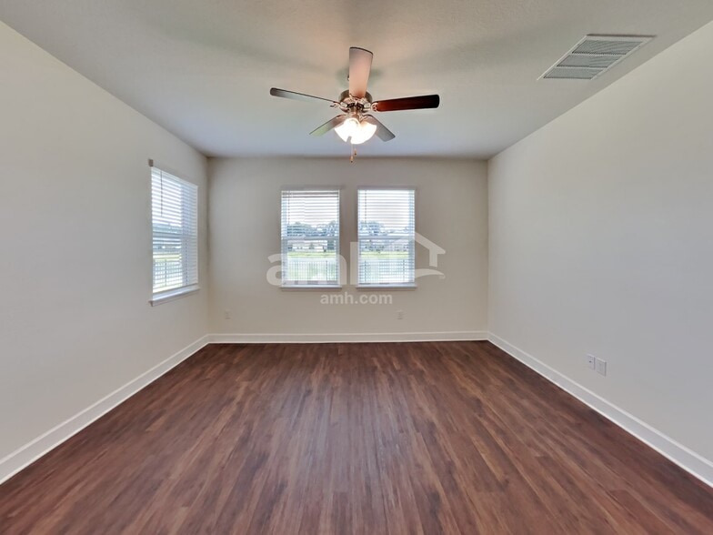 Building Photo - 33855 Thyme Dr