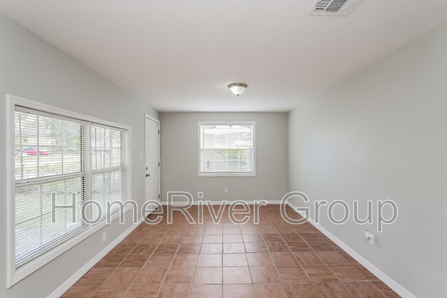 Building Photo - 6210 N 37th St