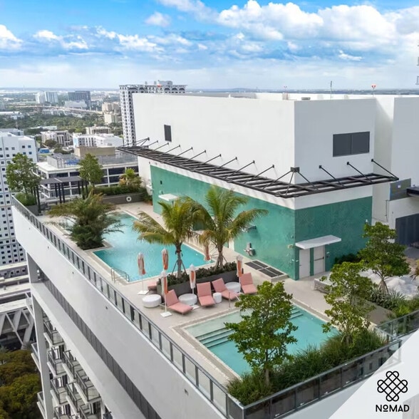 Building Photo - 11 NE 6th St