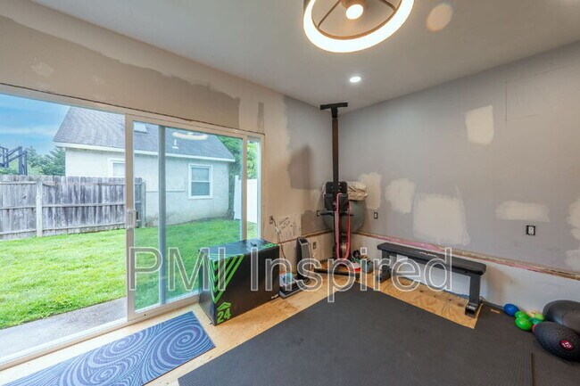 Building Photo - 446 Monmouth Ave