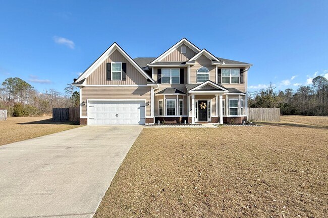 Building Photo - AVAILABLE NOW! (Small Pets Only)