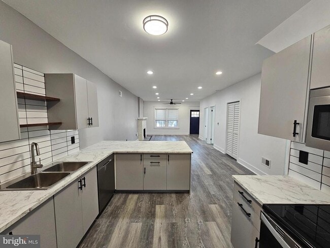 Building Photo - 844 West Chester Pike