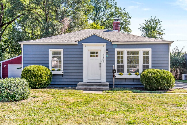 Primary Photo - 5305 Evanston Ave