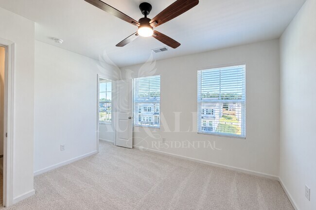 Building Photo - 3210 Gypsum Dr