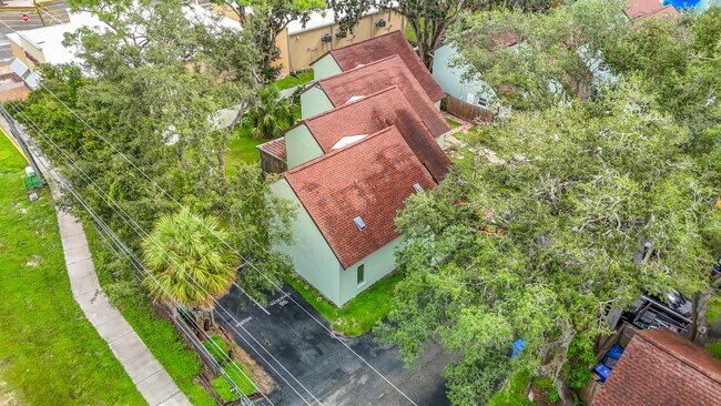 Building Photo - 5602 Ashley Oaks Dr