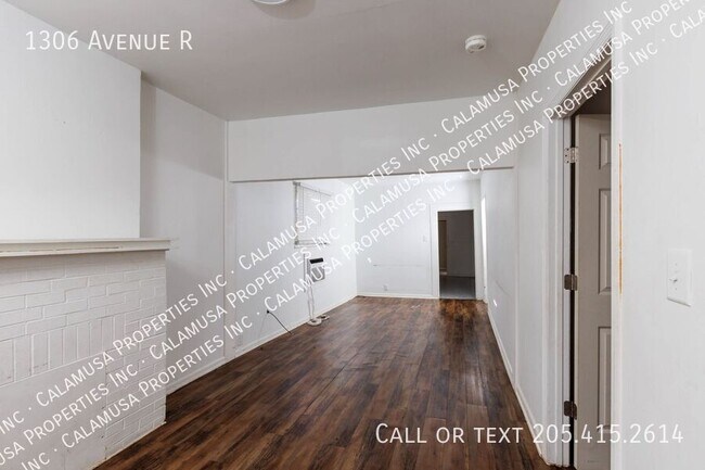 Building Photo - 1306 Avenue R