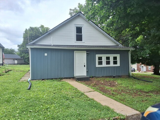 Building Photo - 109 E Main St