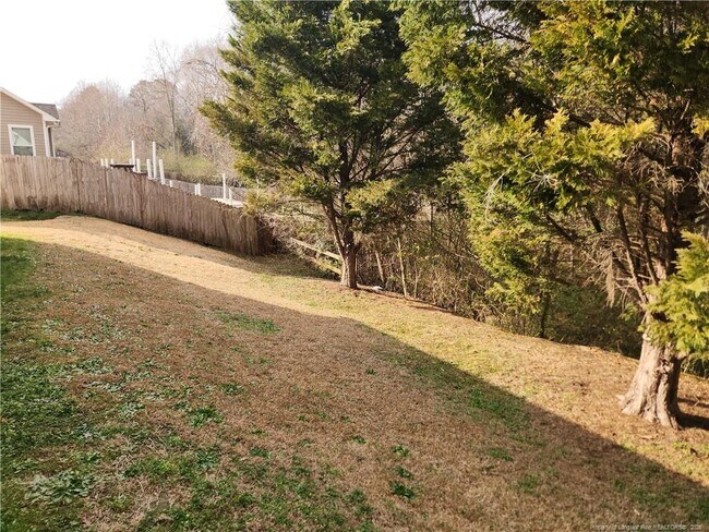 Building Photo - 7720 Redwood Ave