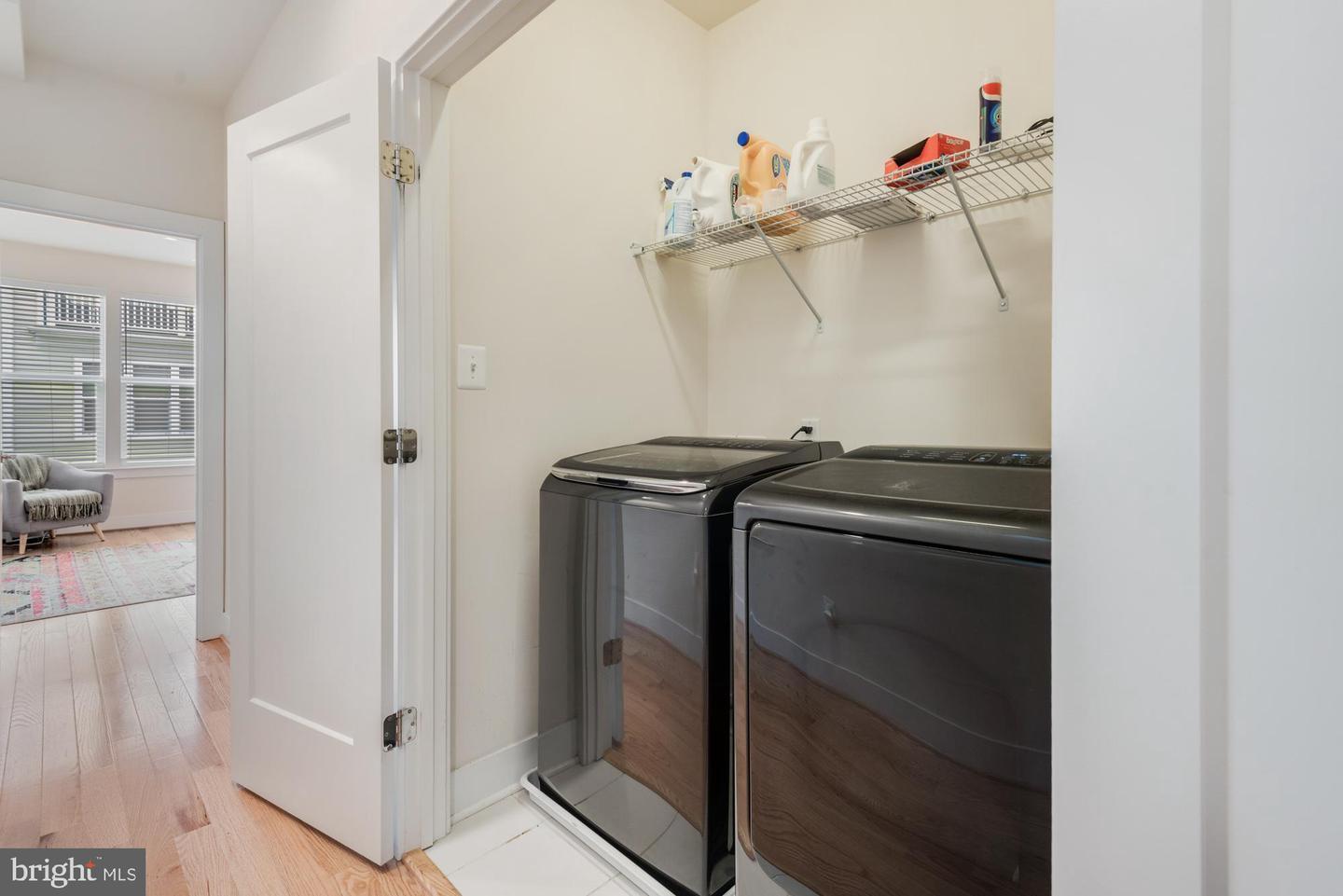 Laundry on bedroom floor - 924 King Farm Blvd