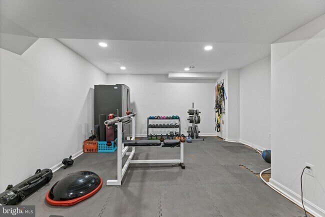 Building Photo - 12307 Eliff Way
