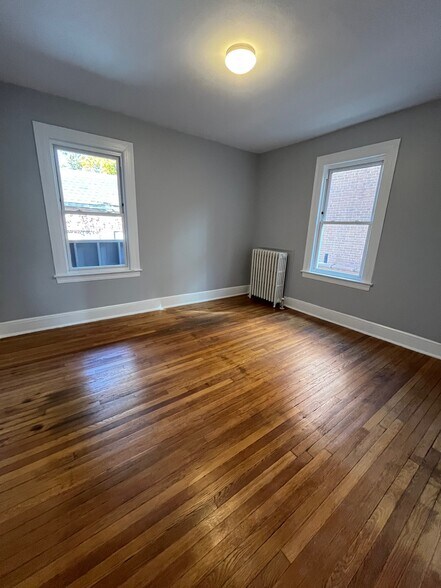 Building Photo - 276 Park Rd