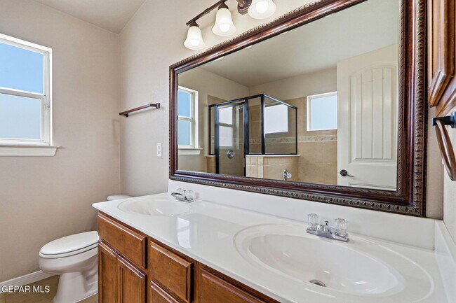 Building Photo - 14124 Honey Point Dr