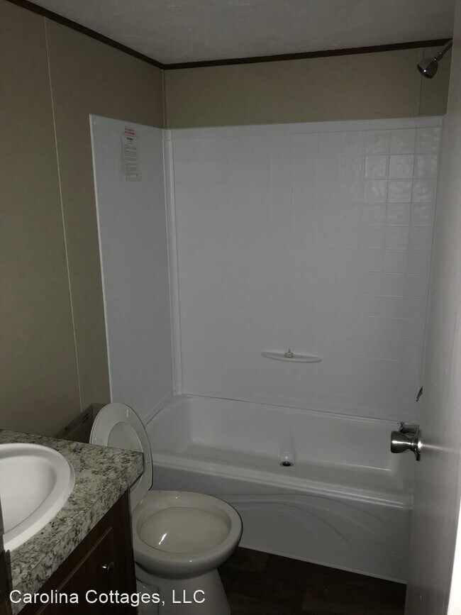 Building Photo - 2 br, 2 bath House - 56 Midland Lane