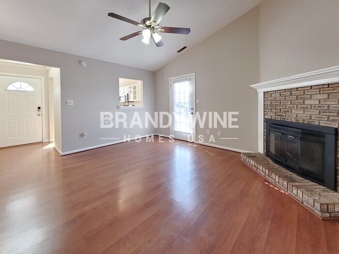 Building Photo - 460 Polk Manor Dr