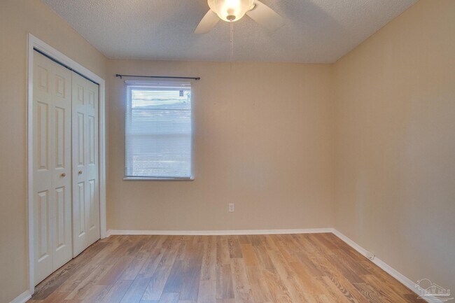 Building Photo - 386 Quigley Rd