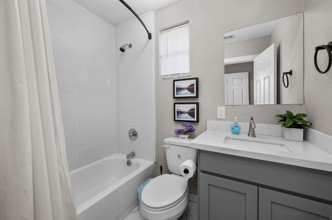 Building Photo - 2504 Ferguson Way