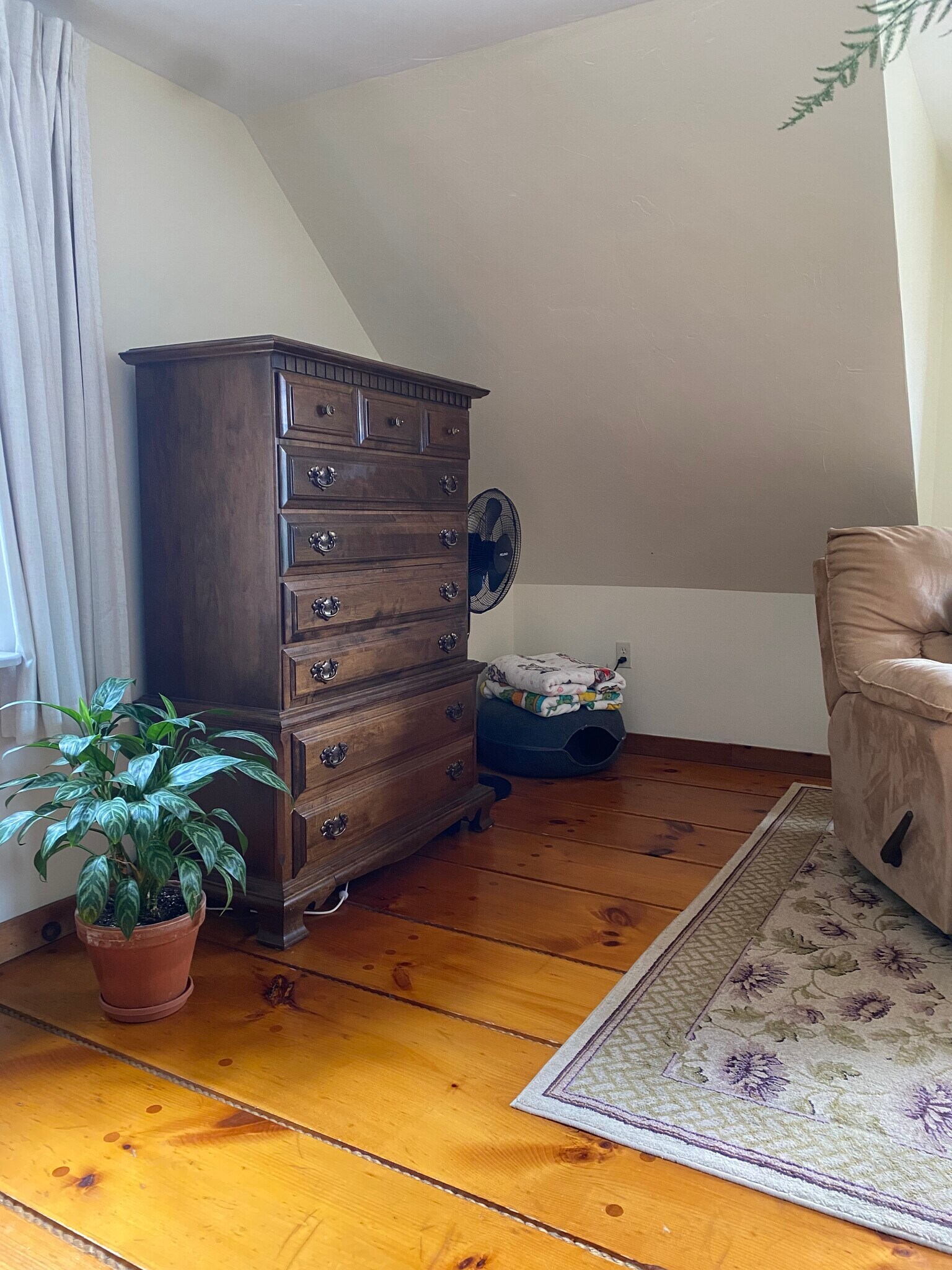 Building Photo - 326 Reservoir Dr