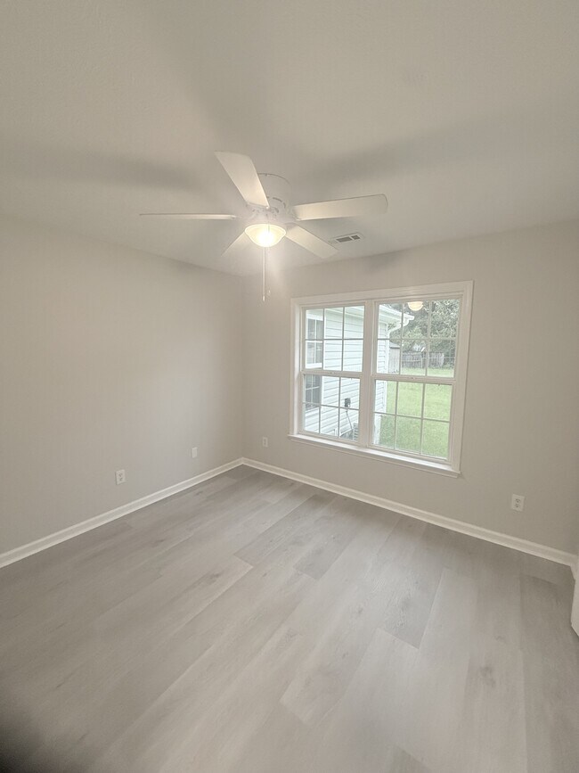 Building Photo - 6005 Palisade Ct