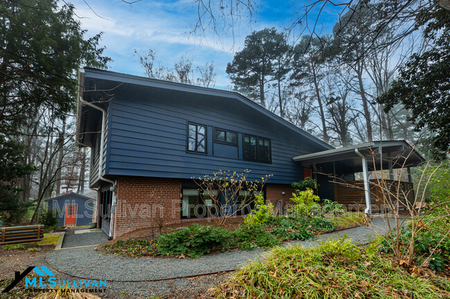 Building Photo - 313 N Estes Dr