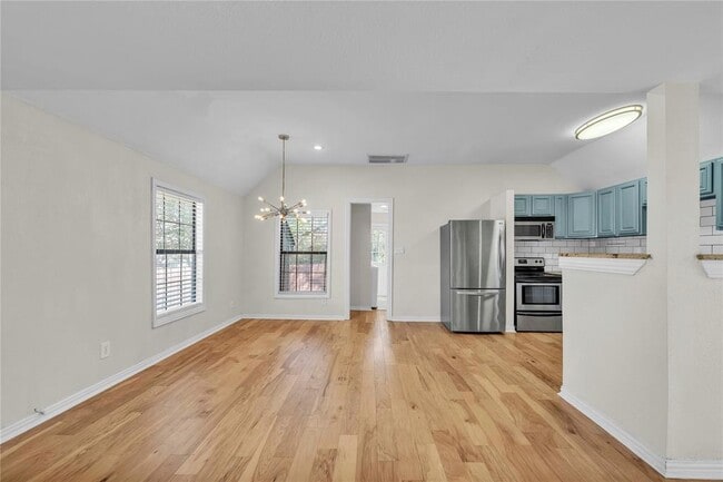 Building Photo - 2403 S 3rd St