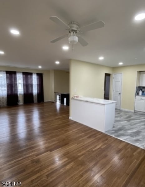 Building Photo - 337 Jamestown Rd